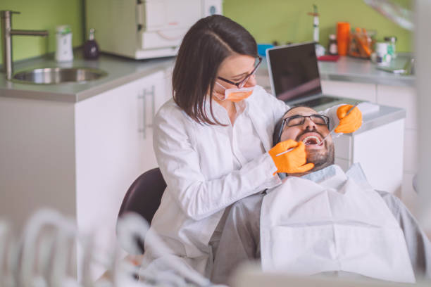 Best Weekend Emergency Dentist in Maquoketa, IA